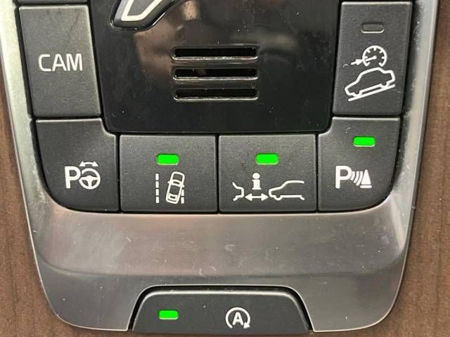 Volvo V40 2013-07 25347-3