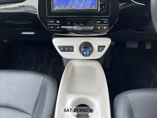 Toyota PRIUS 2016-03 281738-13