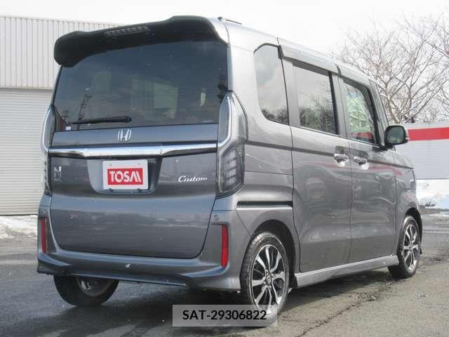 Honda N BOX 2019-09 278583-4