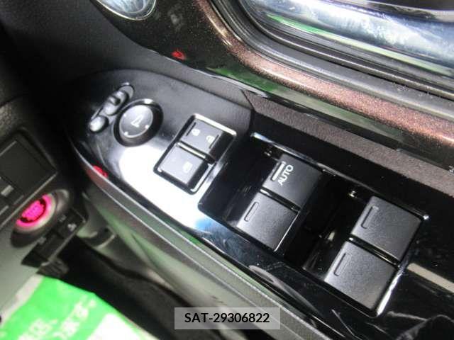 Honda N BOX 2019-09 278583-17