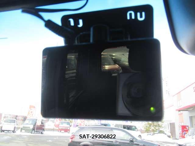 Honda N BOX 2019-09 278583-15