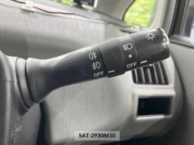 Toyota PRIUS ALPHA 2011-08 252287-7