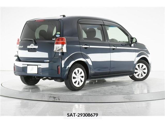 Toyota SPADE 2017-09 375444-1