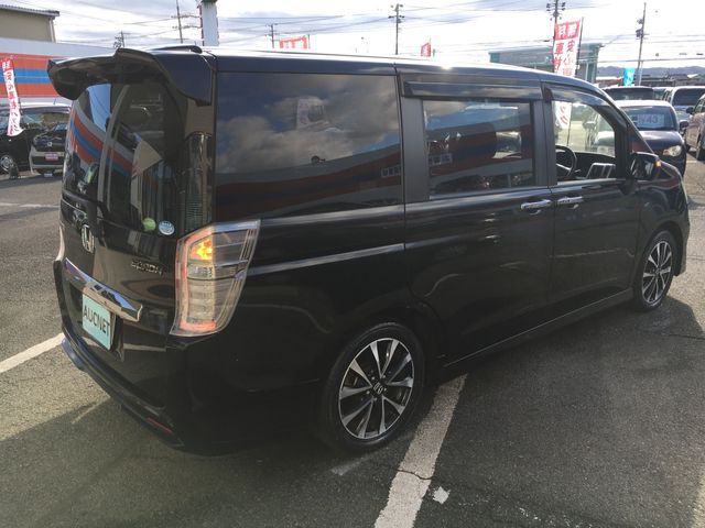 Honda e 2014-05 28208-3