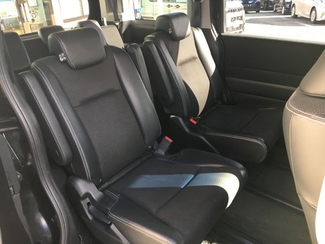 Honda e 2014-05 28208-9