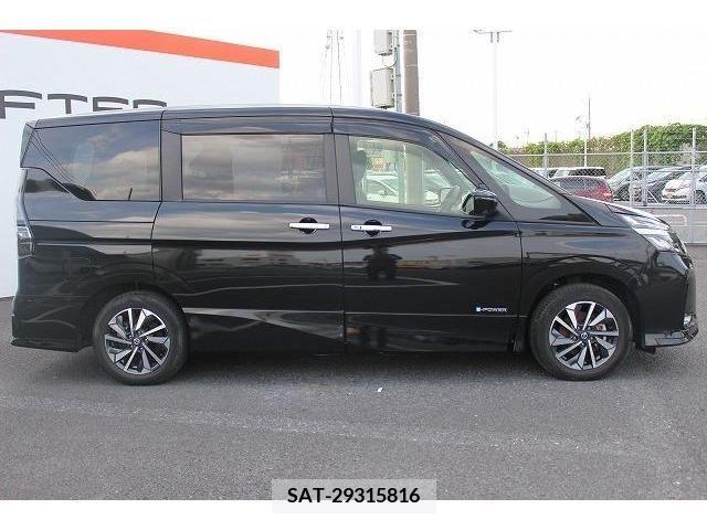 Nissan SERENA 2021-03 325103-7