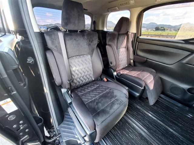 Toyota VELLFIRE 2018-06 19057-10