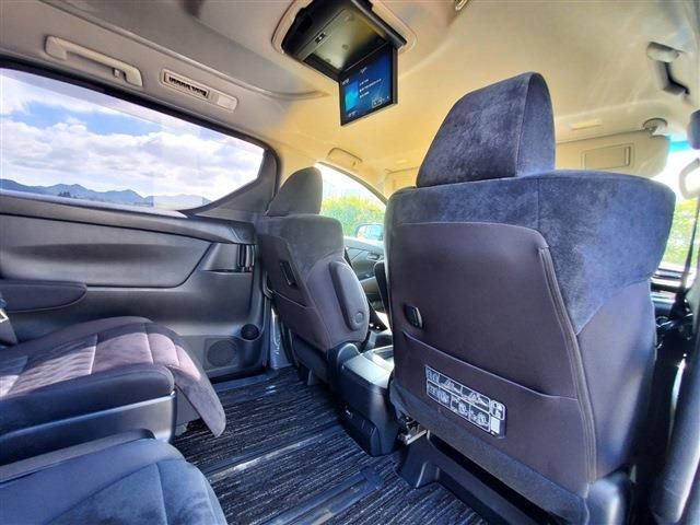 Toyota VELLFIRE 2018-06 19057-11
