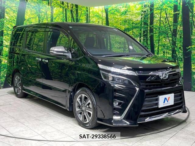 Toyota VOXY 2018-08 337215-17