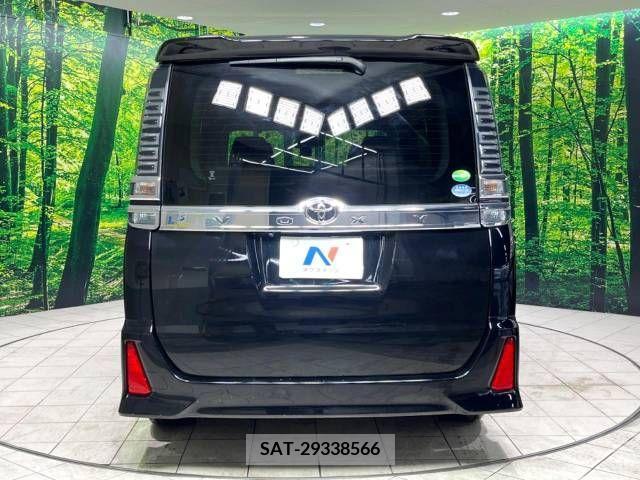 Toyota VOXY 2018-08 337215-16