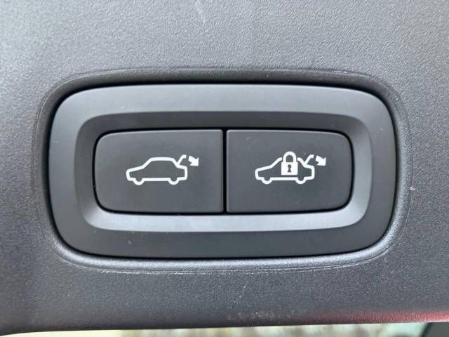 Volvo CROSS COUNTRY 2017-12 26523-9