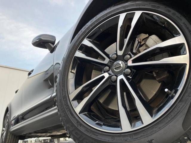 Volvo CROSS COUNTRY 2017-12 26523-15