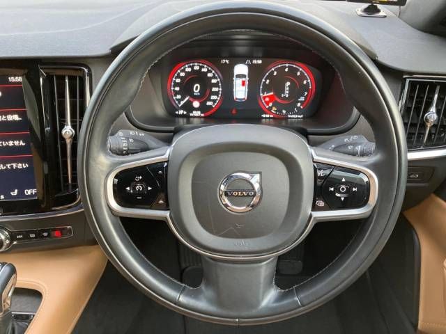 Volvo CROSS COUNTRY 2017-12 26523-10
