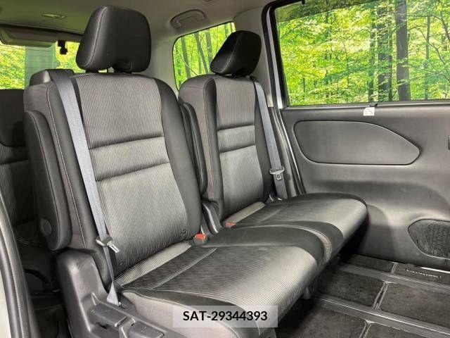 Nissan SERENA 2019-12 338782-9