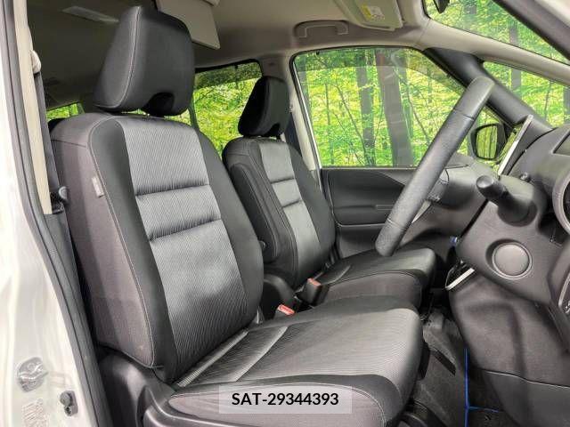 Nissan SERENA 2019-12 338782-8