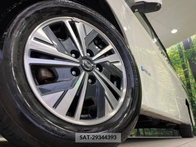 Nissan SERENA 2019-12 338782-14