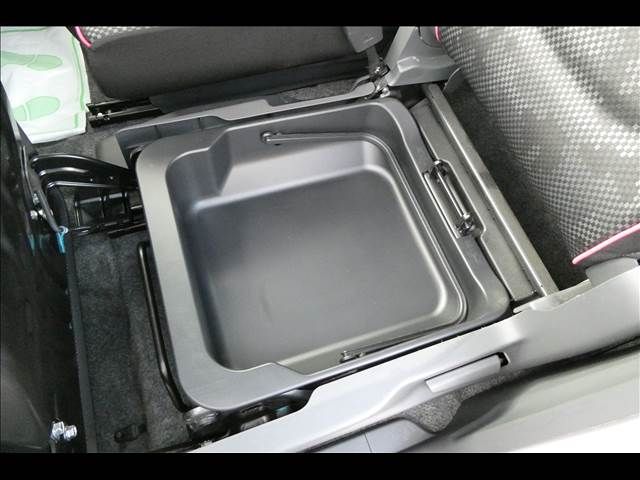 Suzuki HUSTLER 2016-06 10674-11