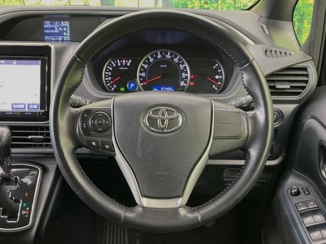 Toyota VOXY 2015-02 191788-8