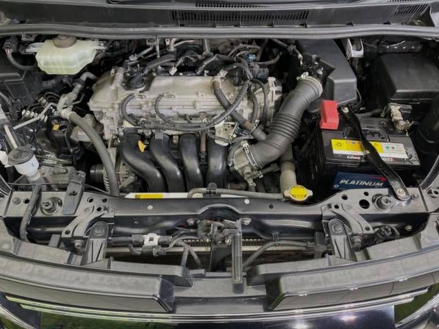 Toyota VOXY 2015-02 191788-19