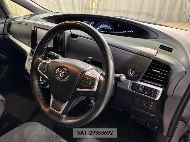 Toyota ESTIMA 2018-05 382844-8