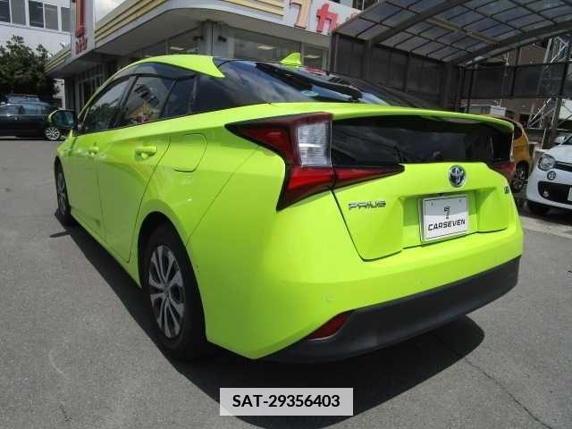 Toyota PRIUS 2019-01 352924-8