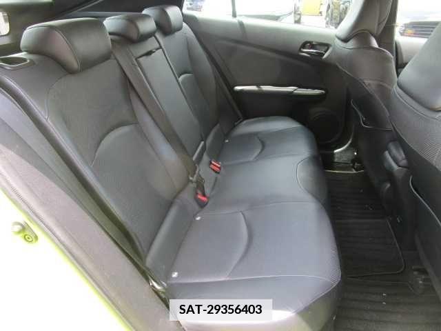 Toyota PRIUS 2019-01 352924-13