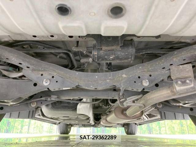 Nissan ELGRAND 2014-02 332206-19