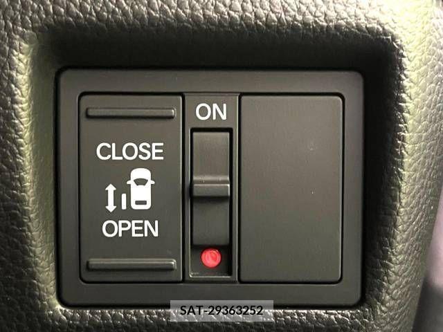 Honda N BOX CUSTOM 2021-10 246543-6