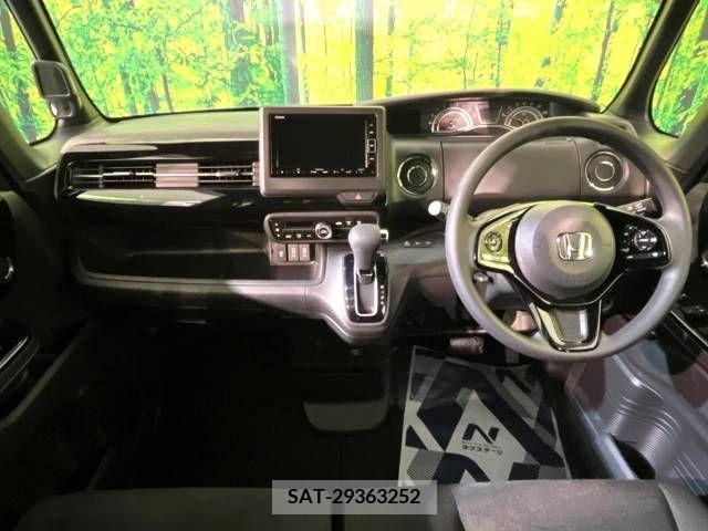 Honda N BOX CUSTOM 2021-10 246543-1