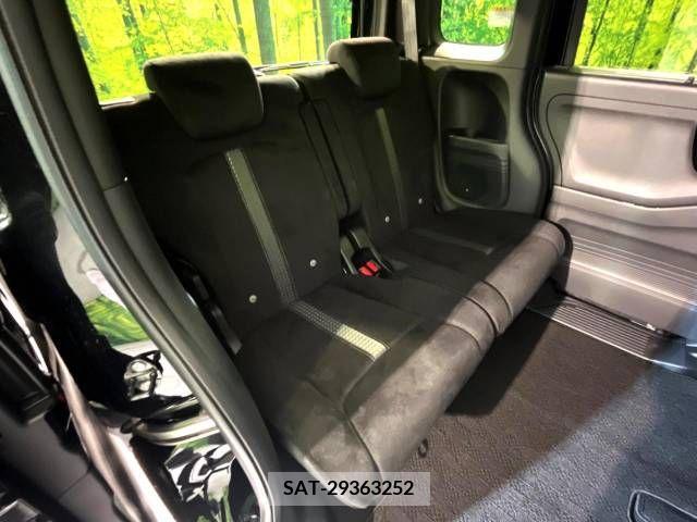 Honda N BOX CUSTOM 2021-10 246543-9