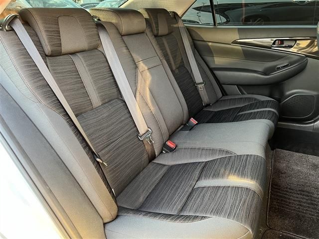 Toyota CROWN SEDAN 2015-03 28211-19