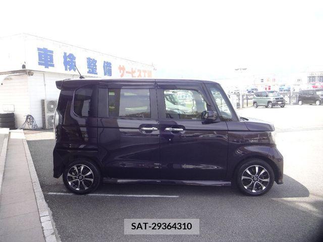 Honda N BOX CUSTOM 2018-09 234236-3