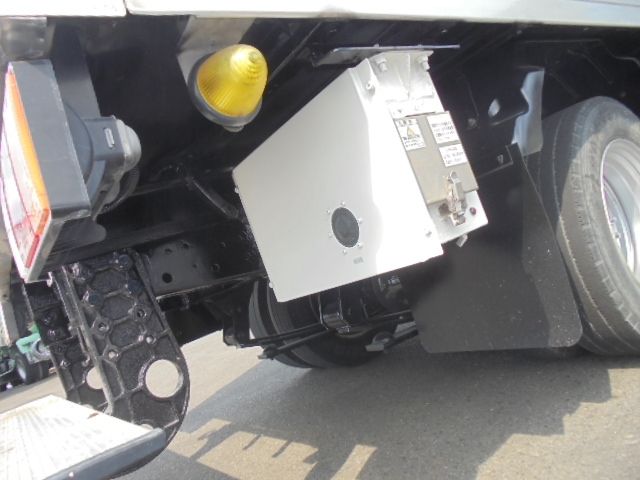 Nissan ATLAS 2011-12 10844-24