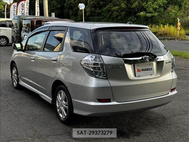 Honda FIT SHUTTLE HYBRID 2011-11 386242-7