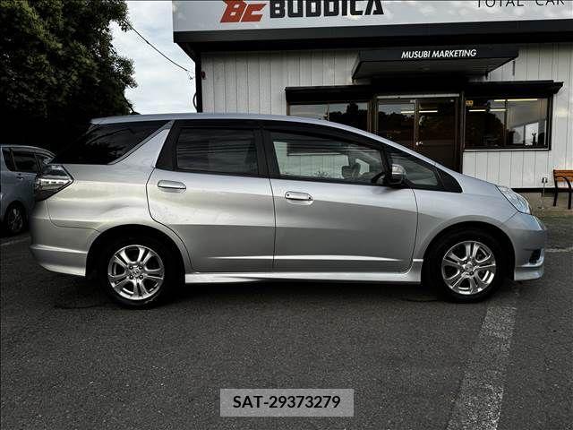 Honda FIT SHUTTLE HYBRID 2011-11 386242-6