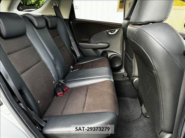 Honda FIT SHUTTLE HYBRID 2011-11 386242-25
