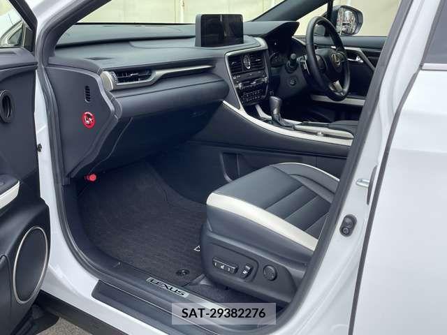Lexus RX 2020-07 282614-18