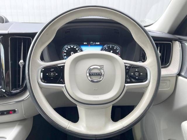 Volvo XC60 2019-07 196140-7