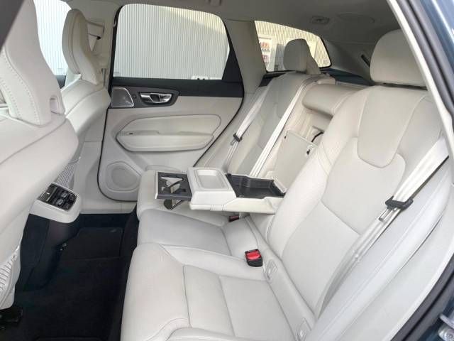 Volvo XC60 2019-07 196140-9