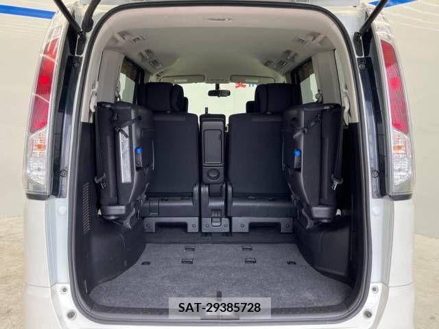 Nissan SERENA 2011-11 386747-16