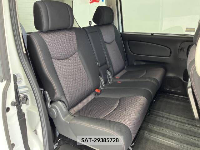 Nissan SERENA 2011-11 386747-15