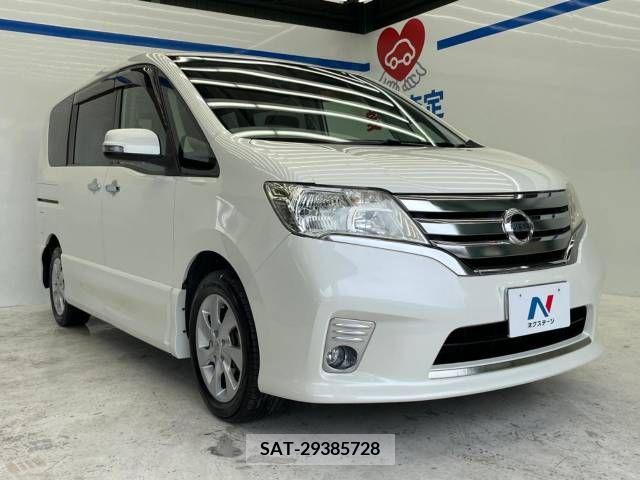 Nissan SERENA 2011-11 386747-12
