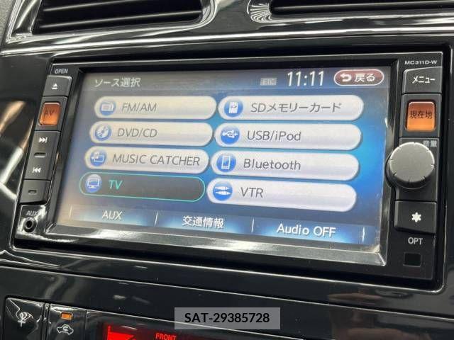 Nissan SERENA 2011-11 386747-3