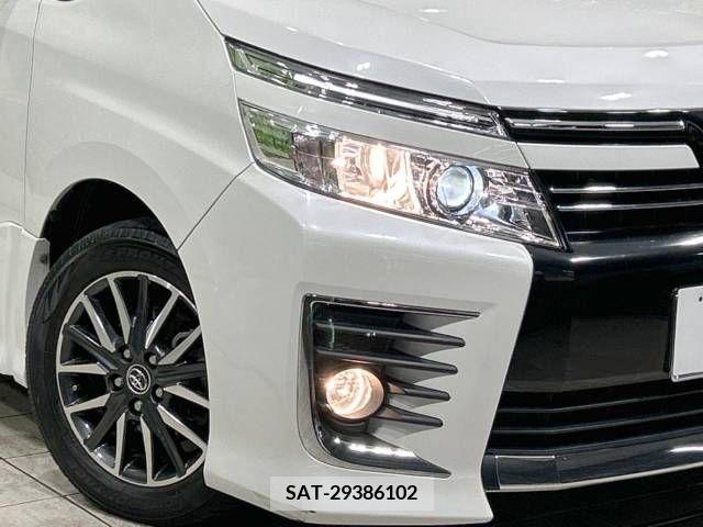 Toyota VOXY 2015-04 288852-13