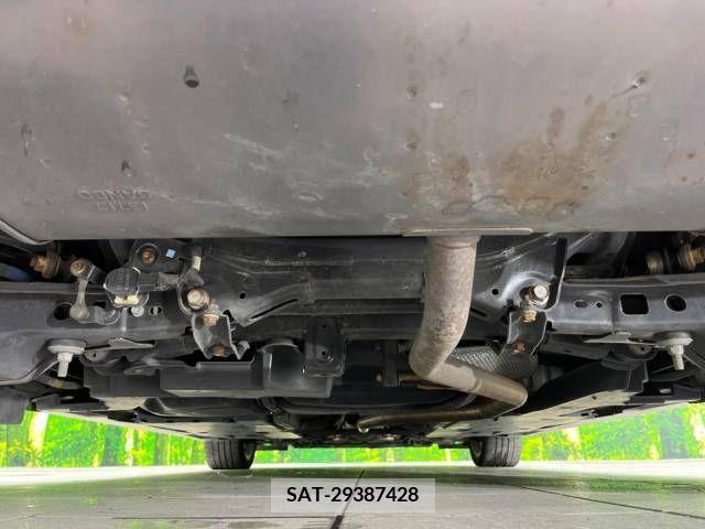 Lexus CT 2011-07 215633-19