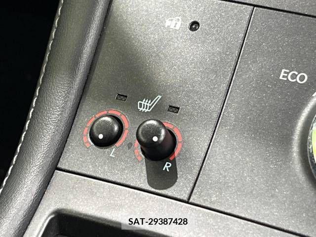 Lexus CT 2011-07 215633-8