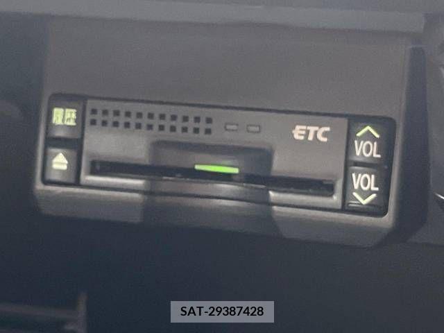 Lexus CT 2011-07 215633-5