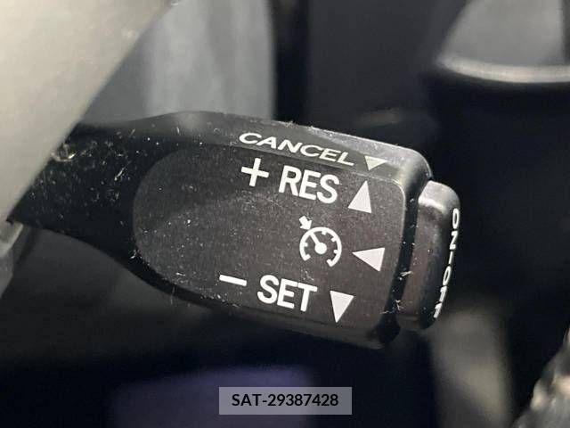 Lexus CT 2011-07 215633-4