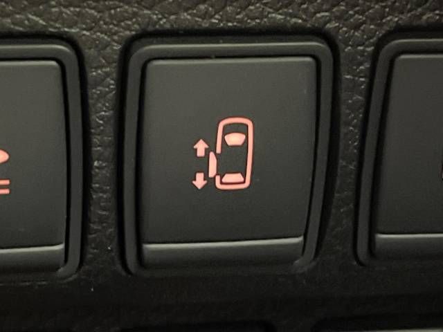 Nissan ELGRAND 2011-02 12253-2