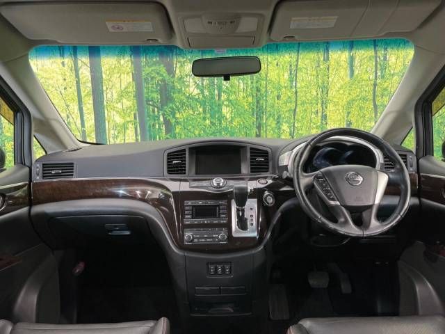 Nissan ELGRAND 2011-02 12253-1